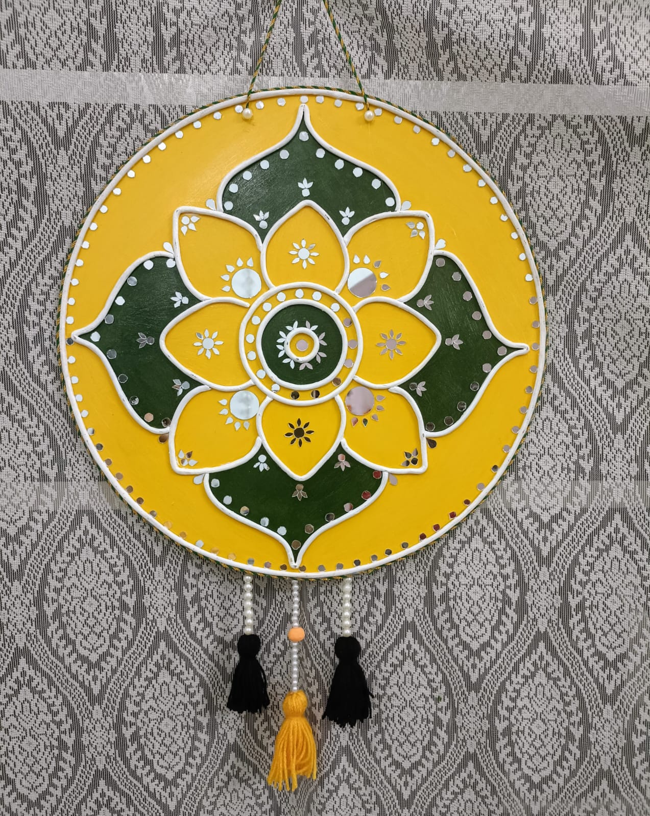 Yellow Floral Contrast Lippan Art